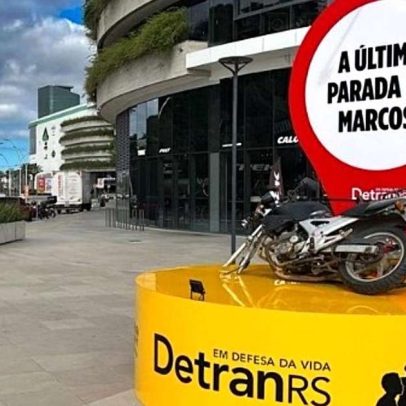 Detran-RS usa impacto visual com pins gigantes para reduzir mortes no trânsito