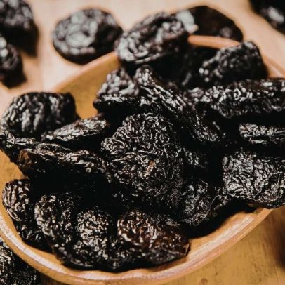 Fruta conhecida como ouro negro oferece benefícios à saúde