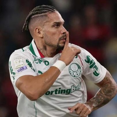 Paulinho explica comemoração polêmica para não desrespeitar