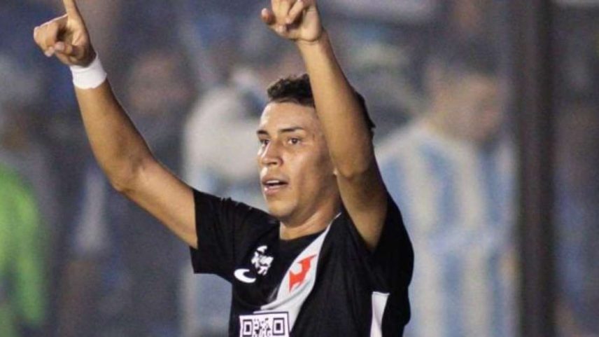 Rojas marcou de pênalti no empate do Vasco com o Paysandu –