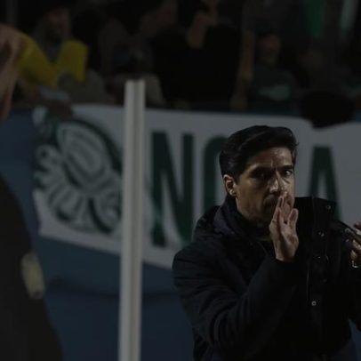 Abel Ferreira pede desculpas por gesto e elogia reservas do Palmeiras