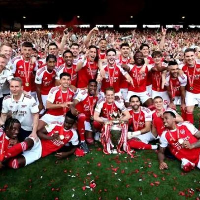 Arteta celebra título do Arsenal e mira PSG