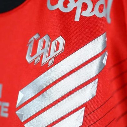 Athletico afasta atacante após pedido do jogador para sair do clube