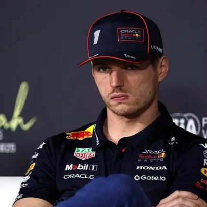 Problema mecânico força Verstappen a abandonar a liderança nas 24h Nürburgring