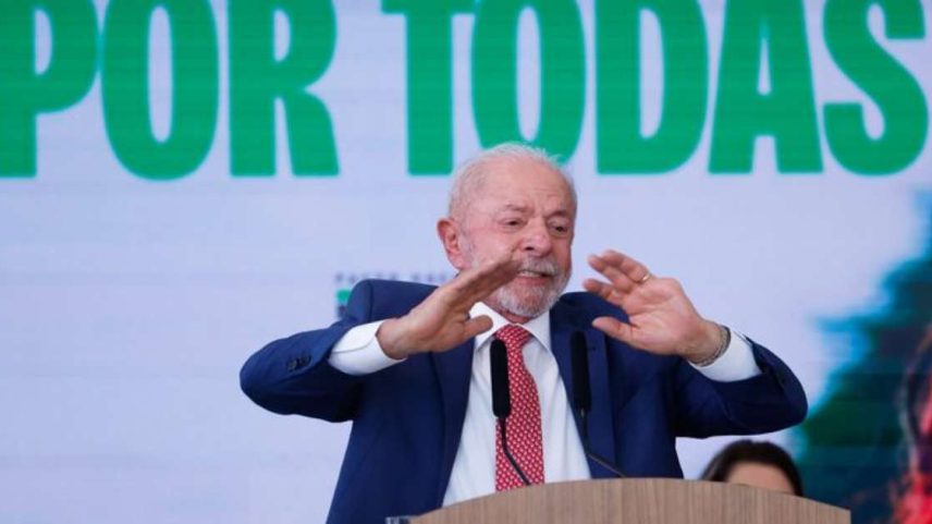 O governo do presidente Luiz Inácio Lula da Silva aumentou a contenção de gastos no Orçamento e o congelamento subiu para R$ 23,7 bilhões. Anteriormente, o bloqueio estava em R$ 1,6 bilhão.