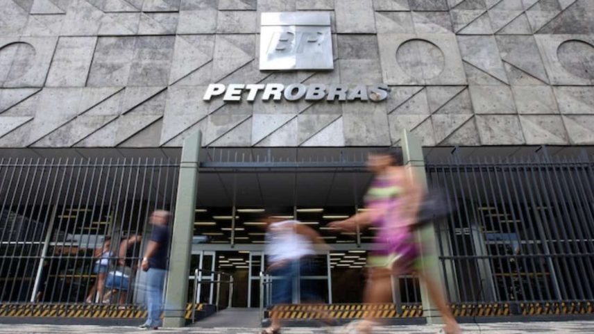 Petrobras anunciou reajuste do preço do gás natural neste sábado, 2