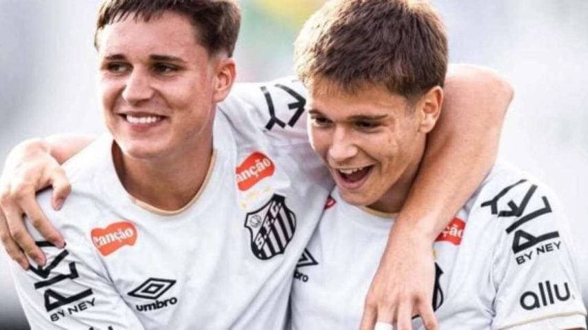 Matheus Xavier marcou dois gols na partida –