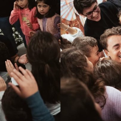 Nikolas Ferreira recebe oração de crianças salvas do aborto em defesa da vida