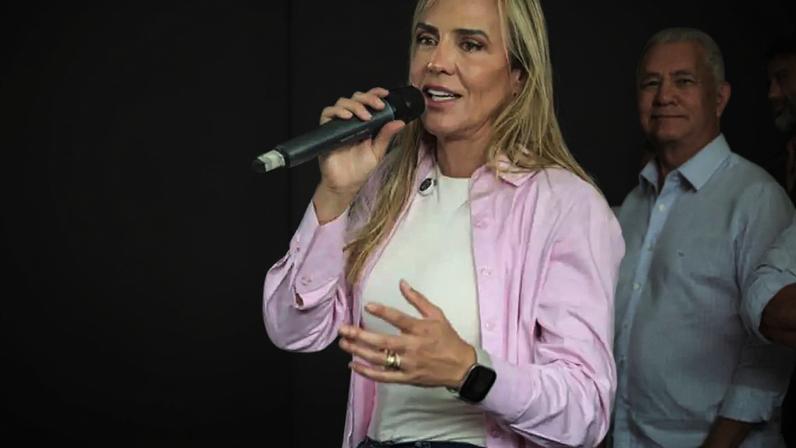 O governo do Distrito Federal vai congelar reajustes salariais, concursos públicos, contratação de pessoal, aumento de despesas obrigatórias e concessão de incentivos fiscais em troca do socorro ao Banco de Brasília (BRB). Na foto, a governadora Celina Leão.