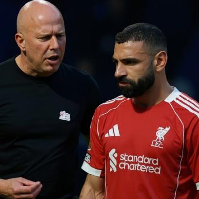 FSG concorda com Salah: saída de Slot para reconquistar torcedores de Liverpool