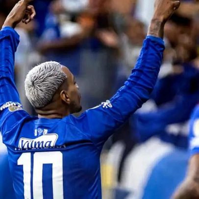 Cruzeiro goleia Barcelona e avança na Libertadores com Matheus Pereira
