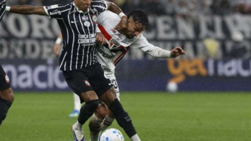 Uniforme de Hugo Souza gerou uma denúncia contra o Corinthians –