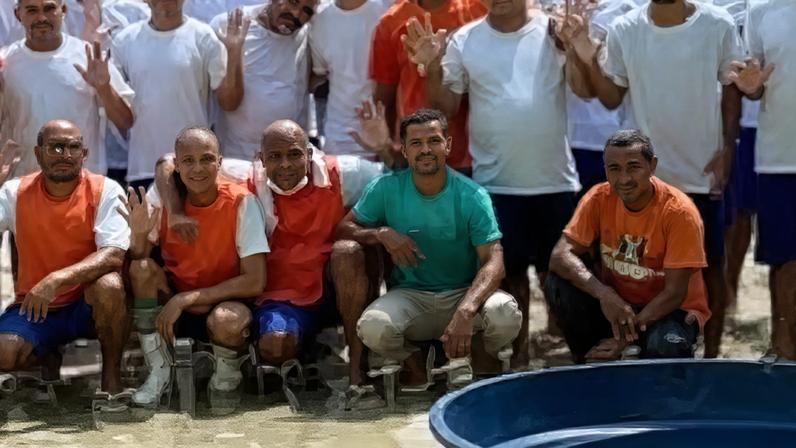 Repercussão de culto com batismo de detentos em penitenciária do Piauí