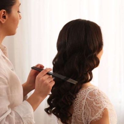 Cinco cuidados essenciais com o cabelo da noiva antes do casamento