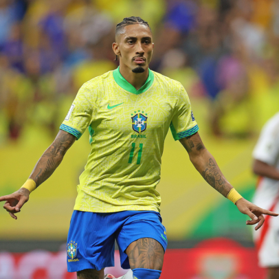 Raphinha valoriza apoio da torcida e projeta Copa do Mundo