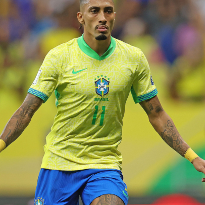 Raphinha comemora apoio da torcida e indica que Brasil já está na Copa