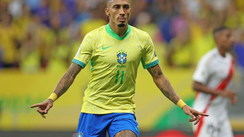 Raphinha em partida da Seleção Brasileira