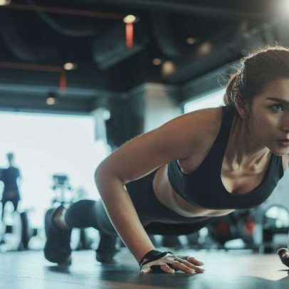 Quantas flexões são necessárias para definir a musculatura?