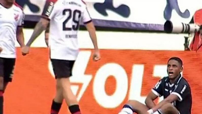 Jajá é expulso em Remo x Athletico –