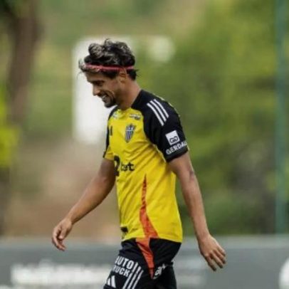 Scarpa realiza cirurgia e retorna ao Atlético após a Copa do Mundo
