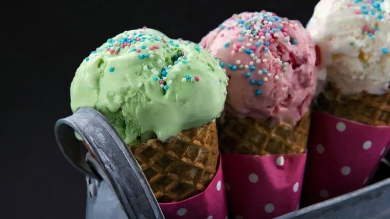 O chamado cérebro congelado envolve vasos sanguíneos, nervos da face e até princípios de física – depositphotos.com / anskuw