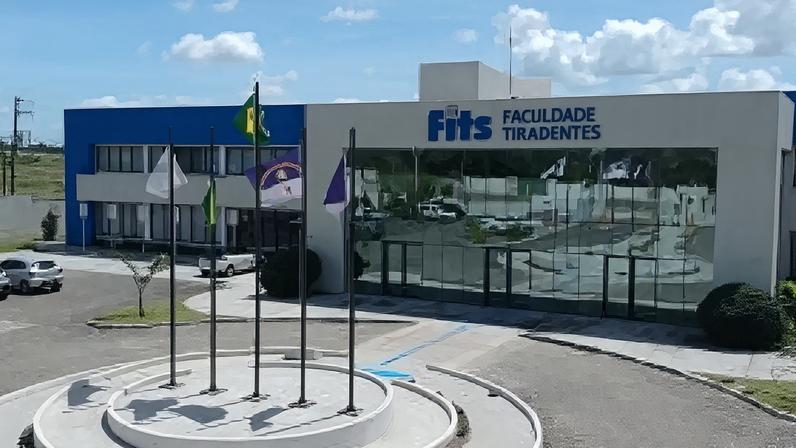 Faculdade Tira-dentes