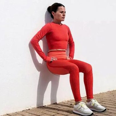 Pilates na parede vira febre nas redes sociais, aponta especialistas