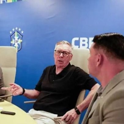 Comissão técnica da Seleção participa de evento sobre arbitragem para a Copa