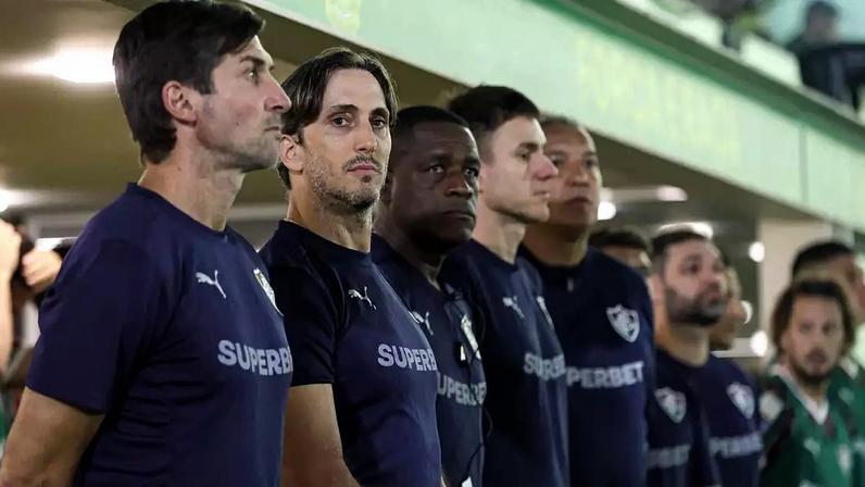 Luis Zubeldía em partida entre Fluminense e Mirassol pela 17ª rodada do Campeonato Brasileiro 2026