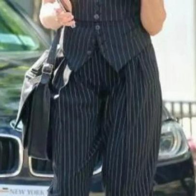 7 looks de Andy Sachs para copiar, do escritório ao happy hour