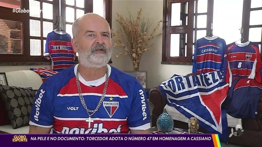 Na pele e no documento: torcedor adota número 47 em homenagem a Cassiano