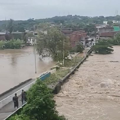 Chuvas em Pernambuco deixam seis mortos
