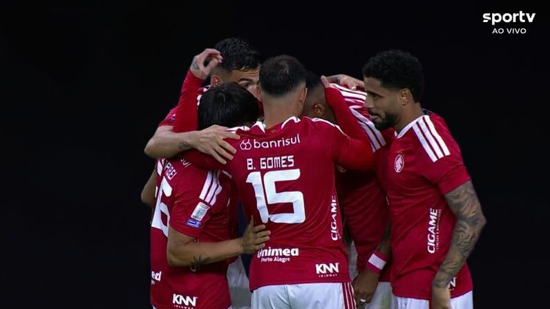 Alerrandro faz gol aos 3 min do 2º tempo pelo Inter contra o Fluminense