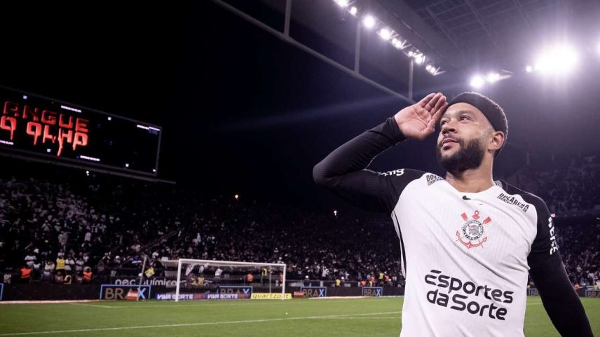 Memphis Depay pelo Corinthians