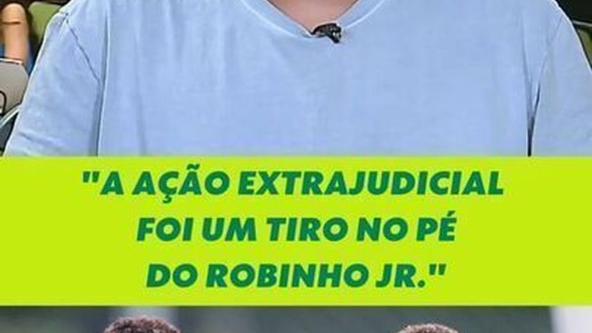 Neymar faz gol em jogo do Santos e abraça Robinho Jr. em comemoração