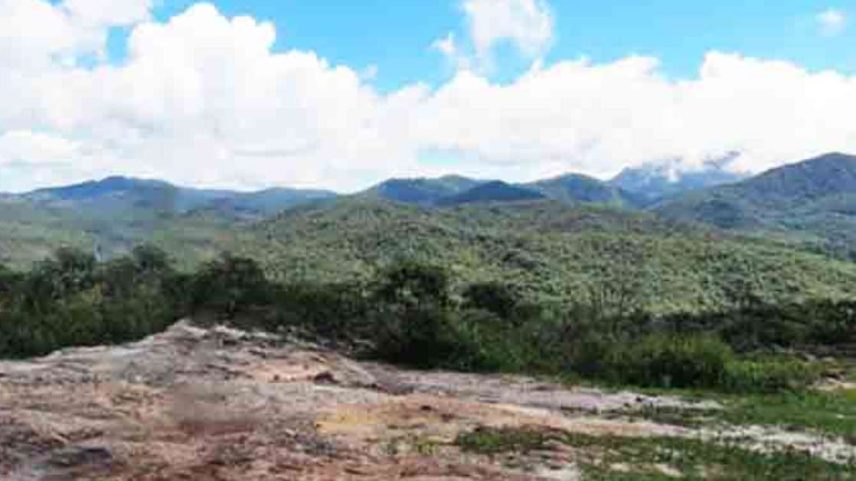 Em meio às montanhas de Minas Gerais, existe um vilarejo encantador que desafia o tempo e as expectativas. Lavras Novas, distrito de Ouro Preto, é conhecida informalmente como a "capital da tranquilidade".