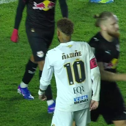 Falta de Neymar aos 24 minutos do 1º tempo não entra no Santos contra o Bragantino