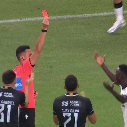 Cartão vermelho direto de Mamady Cissé aos 3 minutos do 1º tempo contra o Ceará