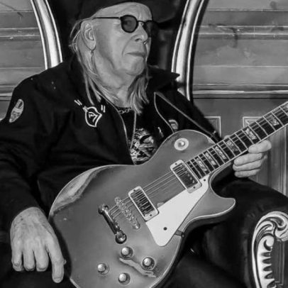 Guitarristas homenageiam Carlini após a morte de ícone do rock