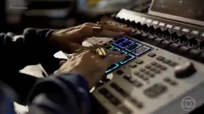Fantástico exibe trechos da música especial do Brasil para a Copa do Mundo — Foto: Reprodução/TV Globo