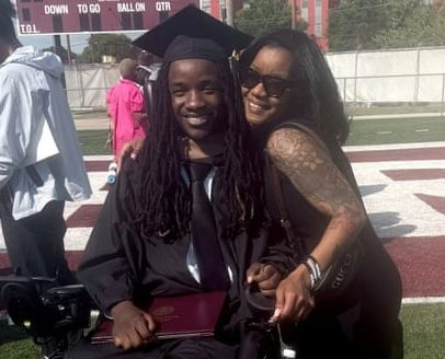 Estudante paraplégico viral na formatura pede maior acessibilidade