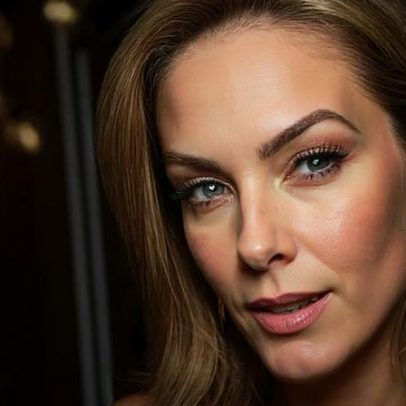 Ana Hickmann lança reality documental sobre Clodovil fora da Record
