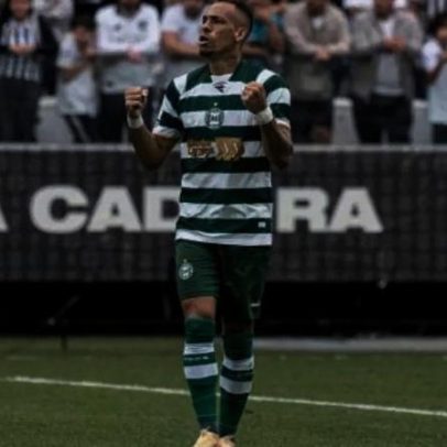 Breno Lopes brilha na vitória do Coritiba sobre o Santos e comenta provocação