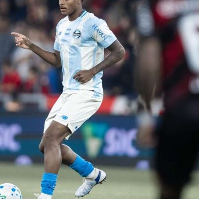 Grêmio empata com o Athletico fora de casa após expulsões