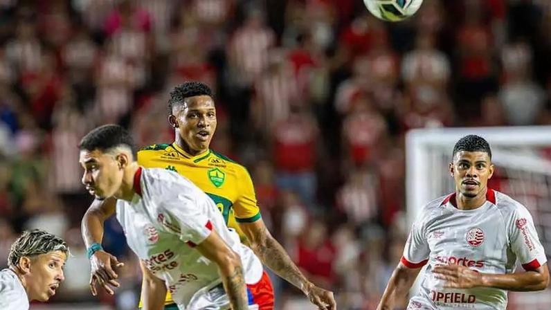 Náutico e Cuiabá fizeram um jogo com muitas emoções –