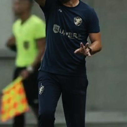 Retrô demite Jamesson Lacerda após má fase na Série D