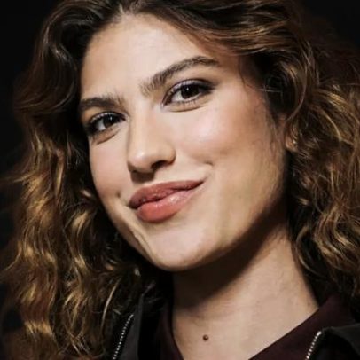 Ex-Chiquititas Giovanna Grigio adota corte bob para novela da Globo
