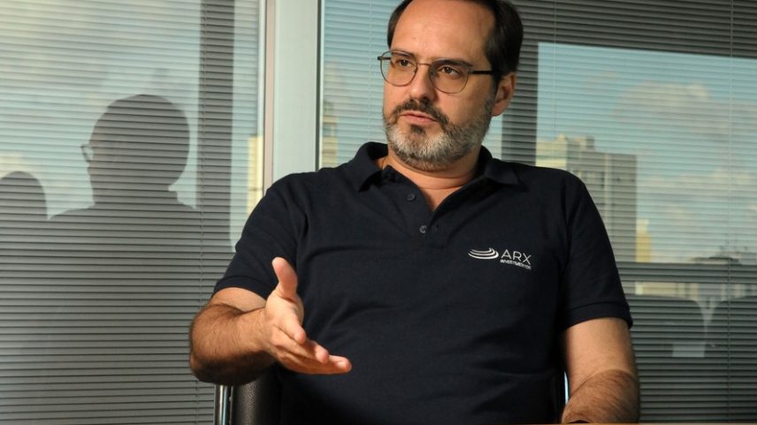 Rogério Poppe, da ARX Investimentos: 'quando eu falo em 'luz amarela' é porque, realmente, surgiu um sinal de atenção no cenário e o viés, sem dúvida, ficou pior' — Foto: Leo Pinheiro/Valor