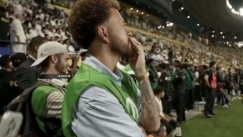 Fred Bruno reage ao lance bizarro que frustrou planos da Globo em jogo do Al-Nassr / Jogada10