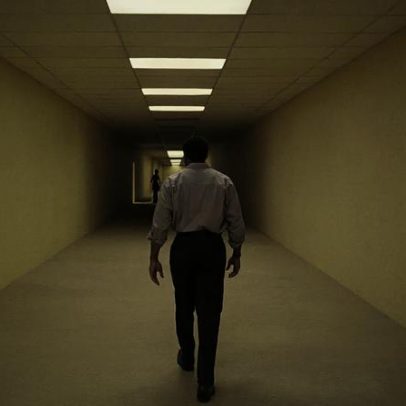 Backrooms: Um Não-Lugar terá exibição antecipada antes da estreia oficial